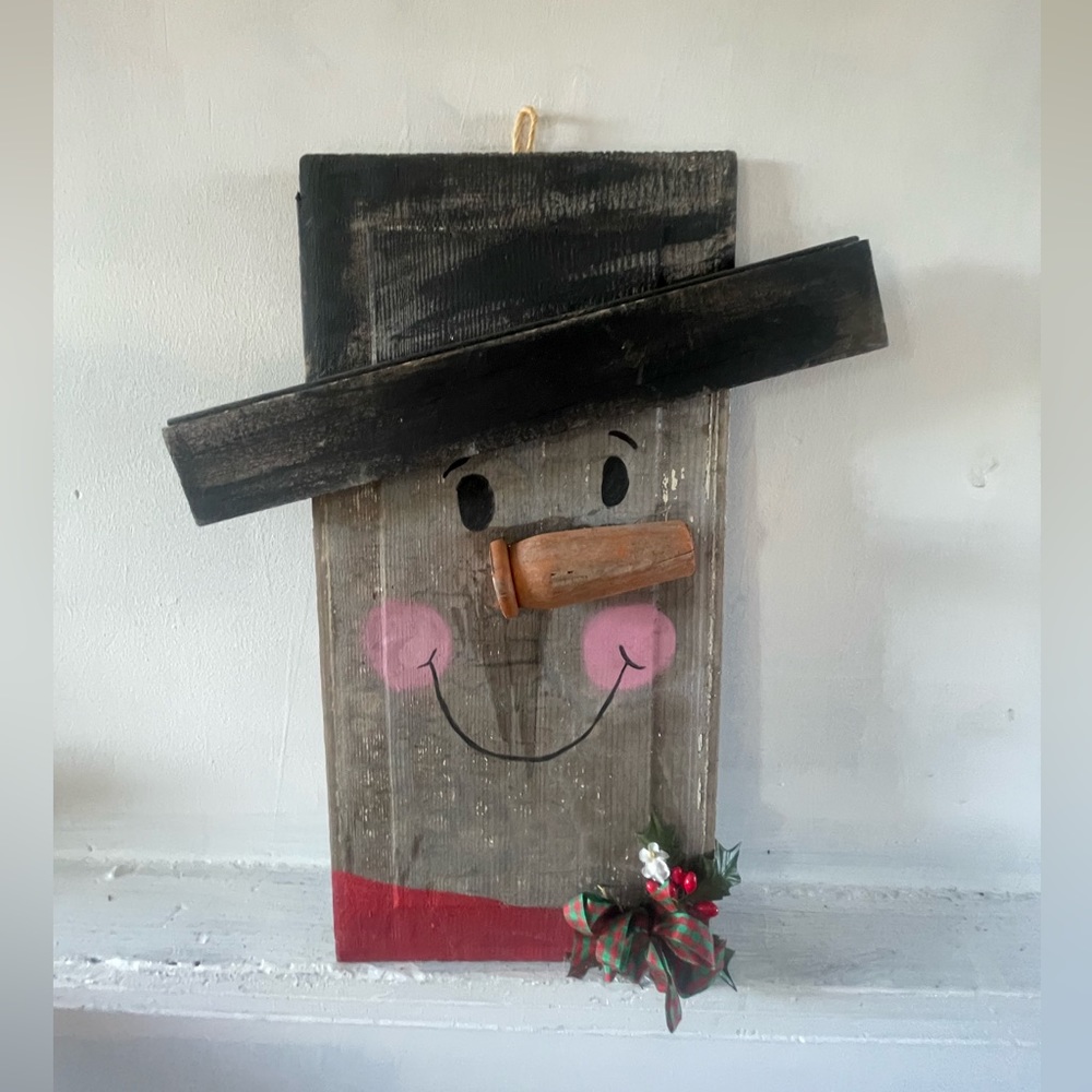 Hand painted primitive snowman door/wall hanger